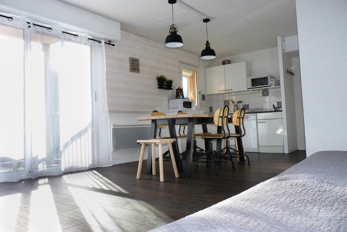 Pre De Bares Apartment ลูซ-แซ็ง-โซเวอร์ ภายนอก รูปภาพ